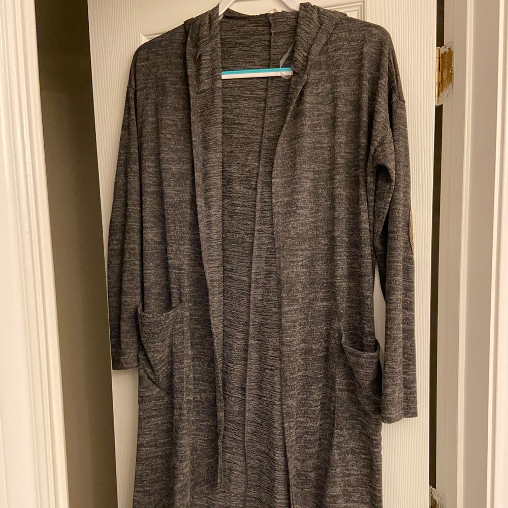 Charcoal long sleeve cardigan.